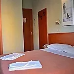 Blue Moon Hotel 3*