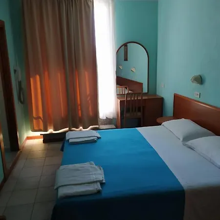 Hotel Blue Moon