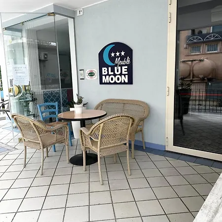 Blue Moon רימיני