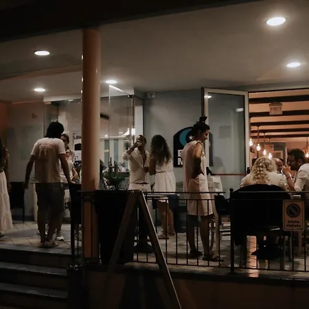 Blue Moon 3* 里米尼