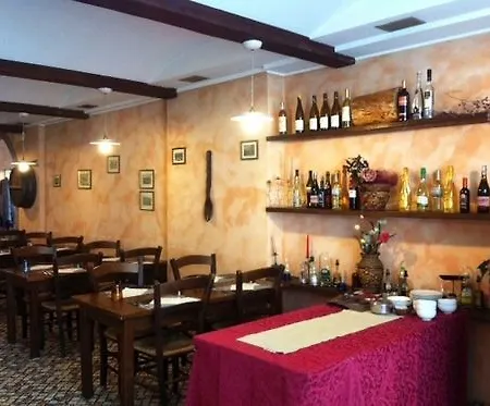 Отель Blue Moon 3*