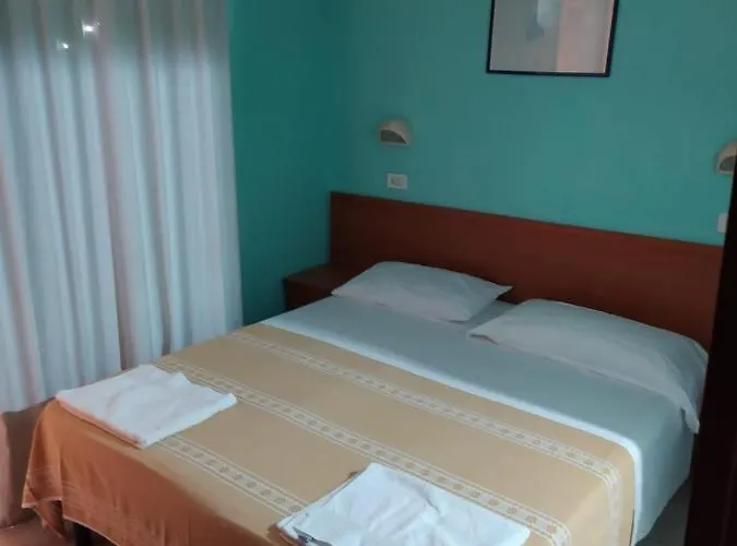 Blue Moon ريميني