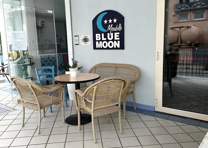 Blue Moon ريميني