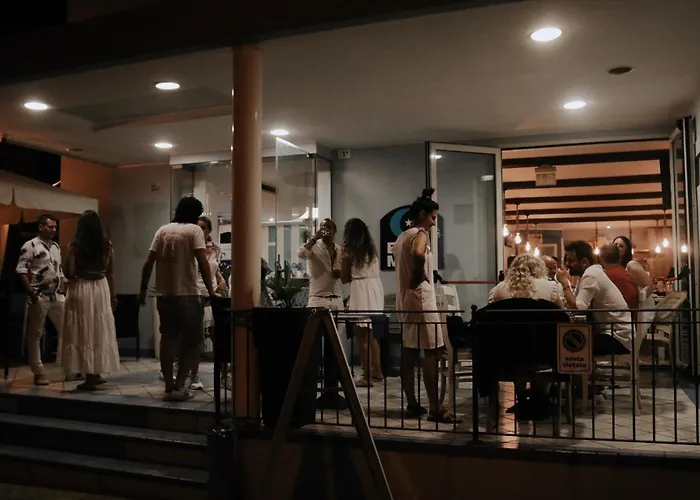 Blue Moon 3* ريميني