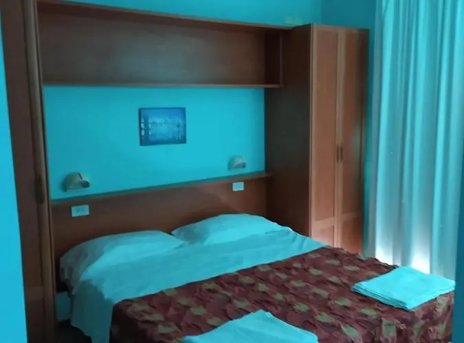 Blue Moon רימיני